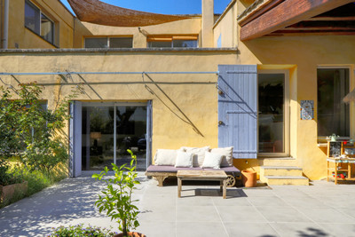 French property for sale in Saint-Martin-de-Castillon, Vaucluse - €420,000 - photo 2