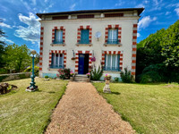 Maison à vendre à Javerlhac-et-la-Chapelle-Saint-Robert, Dordogne - 314.000 € - photo 7