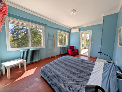 French property for sale in Avignon, Vaucluse - €570,000 - photo 4