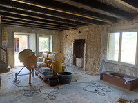 Maison à vendre à Pleuville, Charente - 99.000 € - photo 5