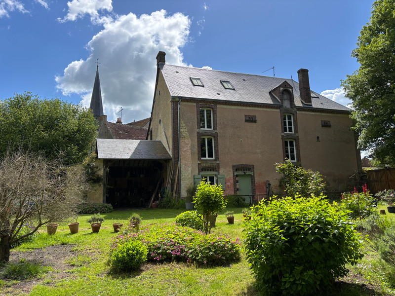 Propriété à vendre à Verrières, Orne - 372 340 €