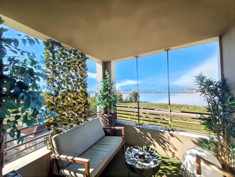 French property for sale in Bordeaux, Gironde - €439,000 - photo 2