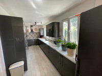 Maison à vendre à Beugnon-Thireuil, Deux-Sèvres - 294.250 € - photo 4