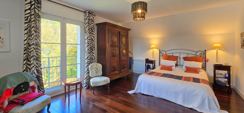 French property for sale in Maule, Yvelines - €850,000 - photo 6