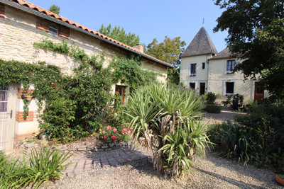 Maison à vendre à Moncontour, Vienne, Poitou-Charentes, avec Leggett Immobilier