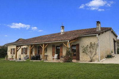 house for sale in Charente