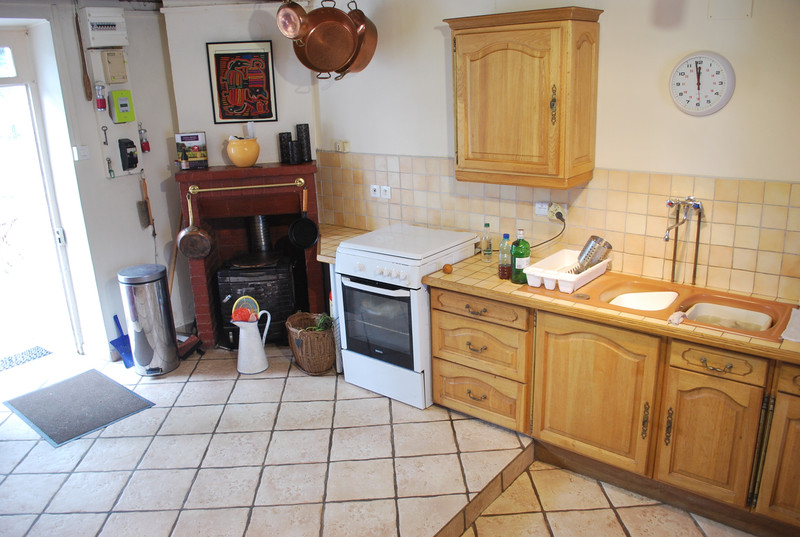 French property for sale in Saint-Martial-sur-Isop, Haute-Vienne - €88,000 - photo 2