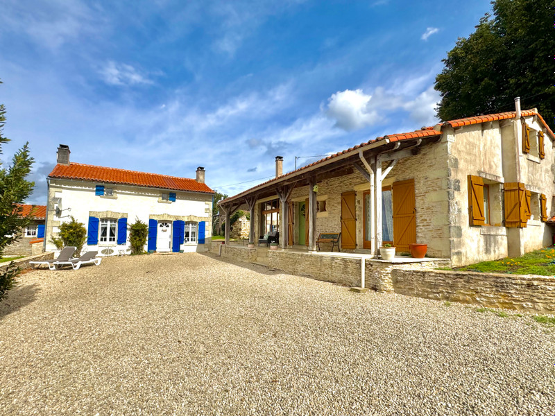 French property for sale in Verrue, Vienne - €219,000 - photo 3