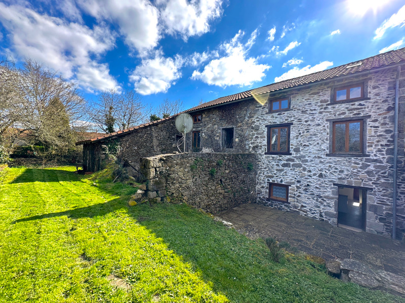 French property for sale in Roumazières-Loubert, Charente - €118,100 - photo 0
