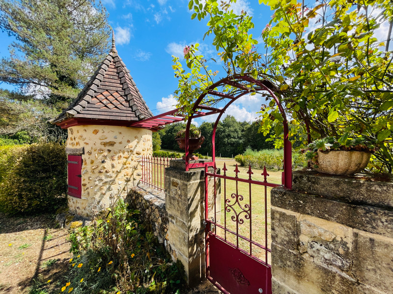 French property for sale in Lacropte, Dordogne - €649,500 - photo 5