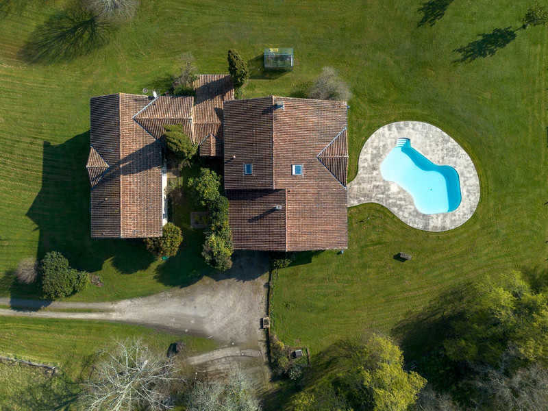 French property for sale in Bazas, Gironde - €740,000 - photo 1