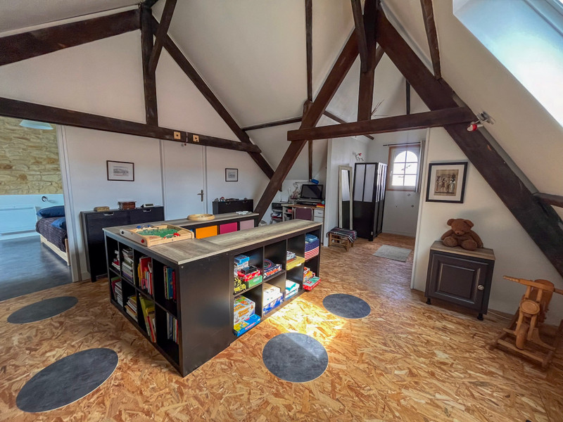 French property for sale in Surgères, Charente-Maritime - €399,999 - photo 9