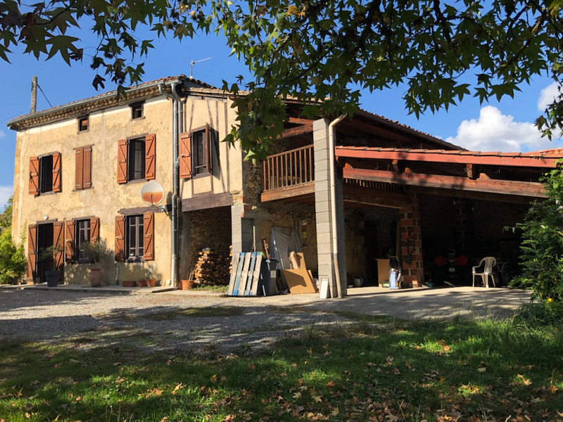 Maison à vendre à Daumazan-sur-Arize, Ariège - 215 000 € - photo 1 Maison à vendre à Daumazan-sur-Arize, Ariège - 215 000 € - photo 1