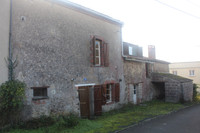 property to renovate for sale in Lys-Haut-LayonMaine-et-Loire Pays_de_la_Loire