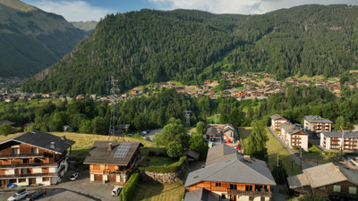 Ski property for sale in Morzine - €1,300,000 - photo 9
