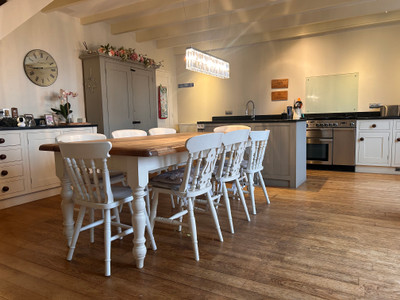 French property for sale in Boscamnant, Charente-Maritime - €318,000 - photo 4