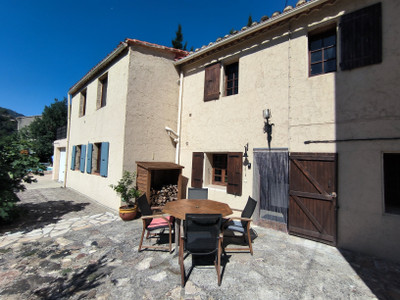 Maison à vendre à Cucugnan, Aude, Languedoc-Roussillon, avec Leggett Immobilier