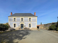 Maison à vendre à Louzy, Deux-Sèvres - 260 400 € - photo 1