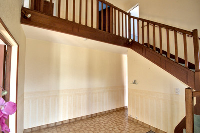 French property for sale in Bayeux, Calvados - €381,600 - photo 5