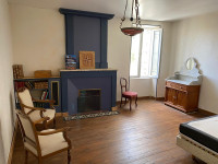 Maison à vendre à Saint-Jean-d'Angély, Charente-Maritime - 140.000 € - photo 4