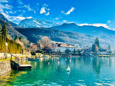Appartement à vendre à Talloires, Haute-Savoie, Rhône-Alpes, avec Leggett Immobilier