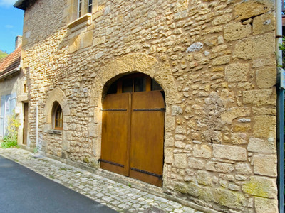 French property for sale in Montignac, Dordogne - €159,575 - photo 1