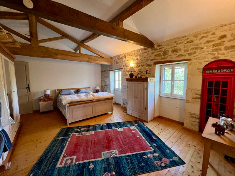 French property for sale in Torxé, Charente-Maritime - €487,600 - photo 8