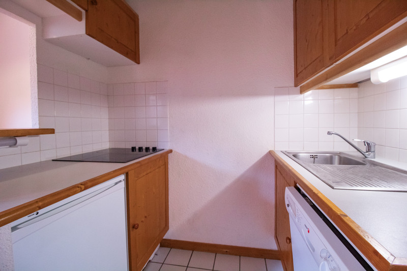 French property for sale in Courchevel, Savoie - €299,000 - photo 2