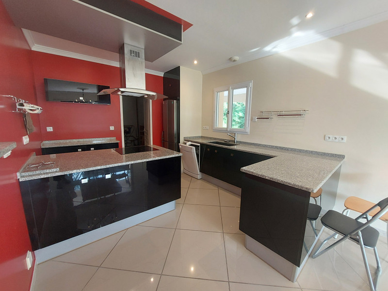 French property for sale in Angoulême, Charente - €348,000 - photo 5