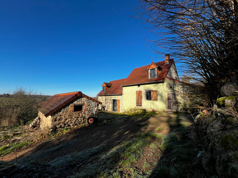 Maison à vendre à Saint-Priest-en-Murat, Allier - 162.355 € - photo 1
