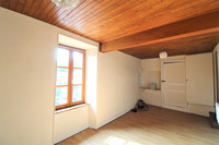 Maison à vendre à Rochechouart, Haute-Vienne - 71.500 € - photo 6