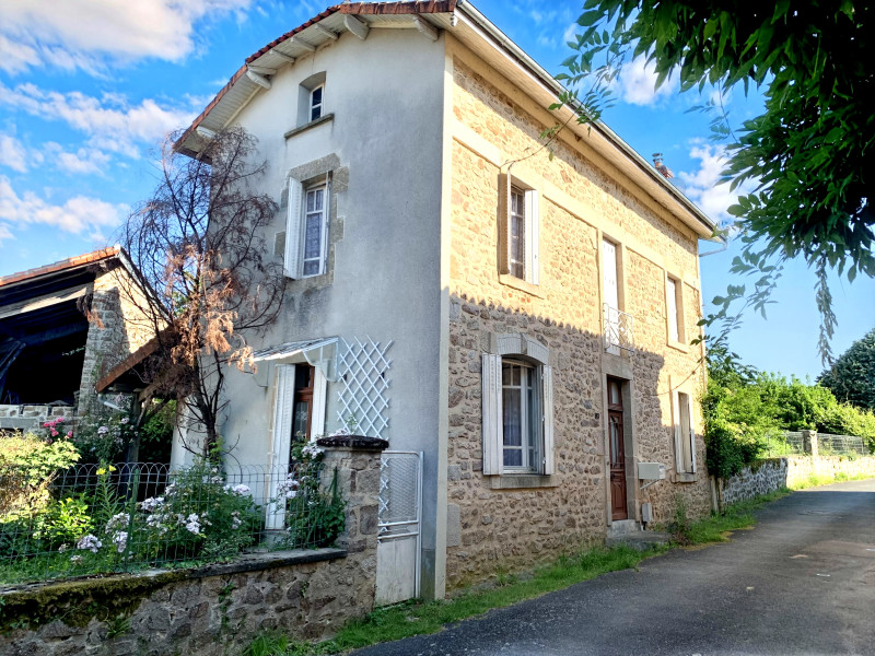 French property for sale in Saint-Auvent, Haute-Vienne - €125,350 - photo 0