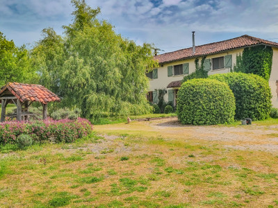 Maison à vendre à Genouillé, Vienne, Poitou-Charentes, avec Leggett Immobilier