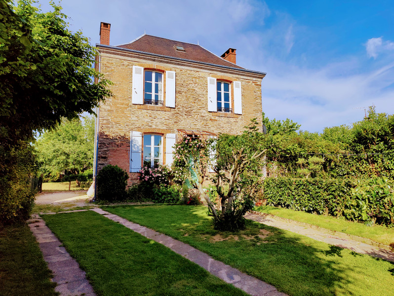 Maison à Jumilhac-le-Grand, Dordogne - photo 1