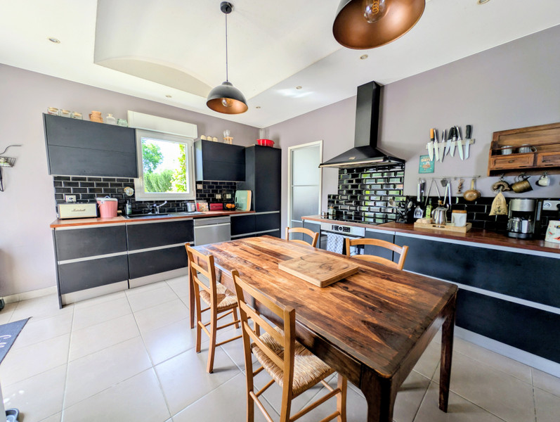 French property for sale in Abzac, Gironde - €348,000 - photo 1