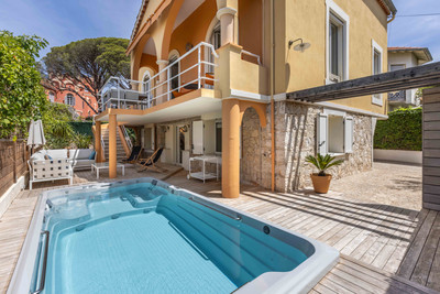 French property for sale in Nice, Alpes-Maritimes - €2,200,000 - photo 4