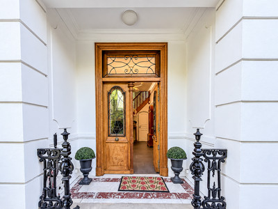 French property for sale in Saint-Cloud, Hauts-de-Seine - €3,300,000 - photo 1