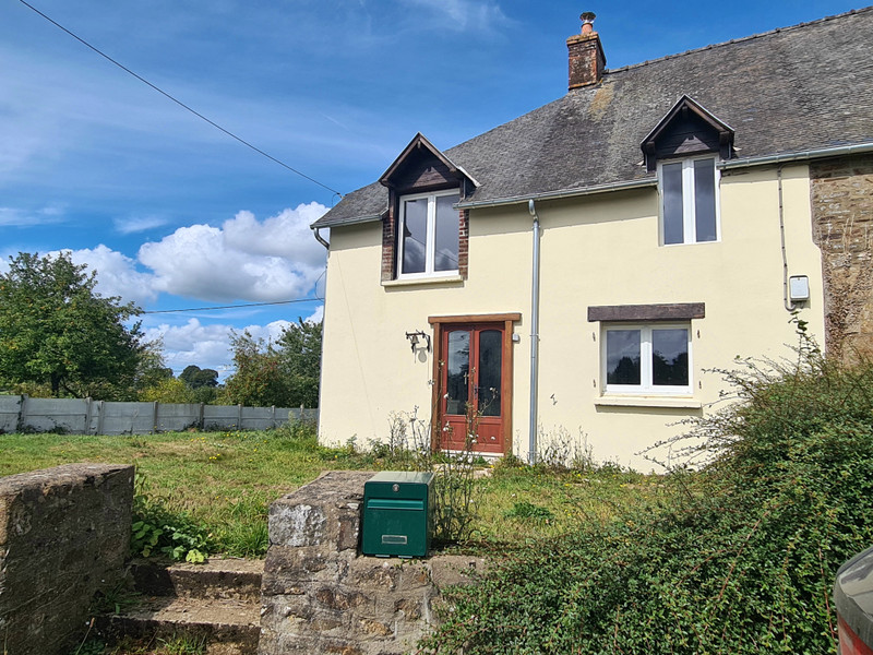 French property for sale in Landivy, Mayenne - €77,600 - photo 0
