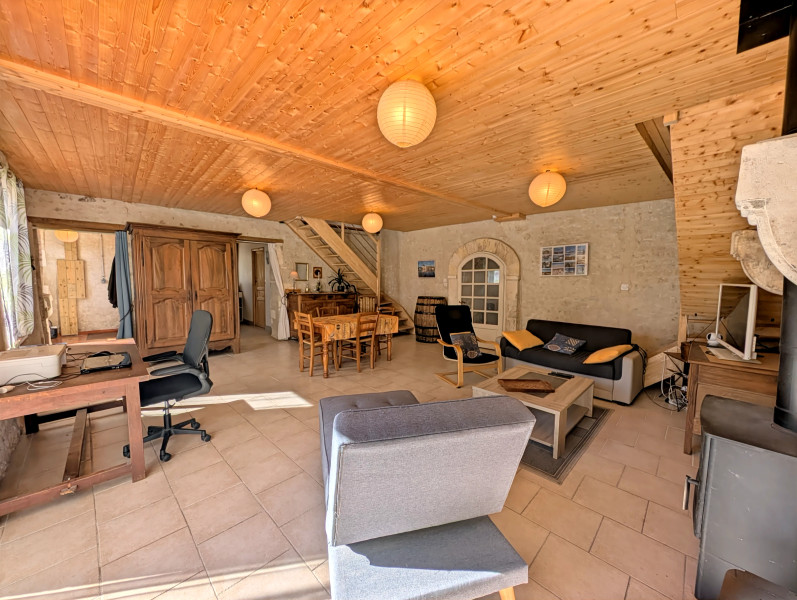 French property for sale in Condéon, Charente - €213,000 - photo 2
