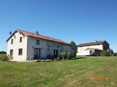 Commerce à vendre à Bellac, Haute-Vienne, Limousin, avec Leggett Immobilier