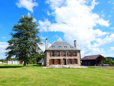 Maison à vendre à Mauriac, Cantal, Auvergne, avec Leggett Immobilier