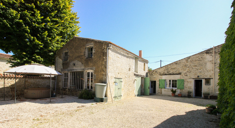 French property for sale in Nuaillé-sur-Boutonne, Charente-Maritime - &#8364;278,200 - photo 9