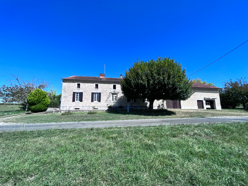 Maison à vendre à Saint-Méard-de-Gurçon, Dordogne - 424 000 € - photo 1