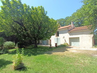 Propriété à vendre à Sarrians, Vaucluse - 824 000 € - photo n°1