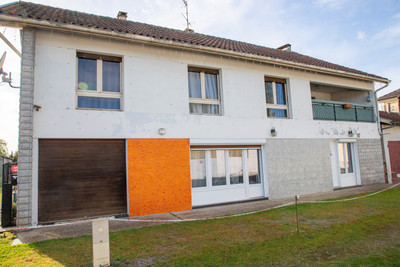Maison à vendre à Laluque, Landes, Aquitaine, avec Leggett Immobilier