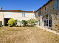 Propriété à vendre à Charmé, Charente - 382 660 € - photo n°9