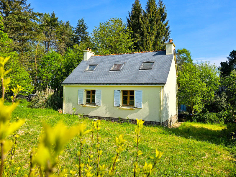 Maison à vendre à Camors, Morbihan - 180 000 € - photo 1