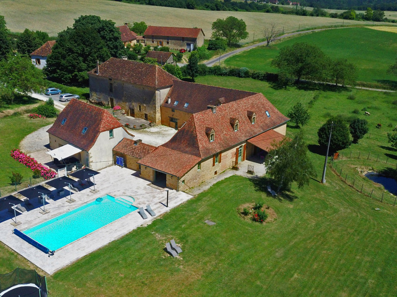 Maison à vendre à Saint-Médard-d'Excideuil, Dordogne - 1.170.000 € - photo 1