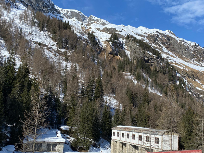 Ski property for sale in Tignes - €2,433,000 - photo 8