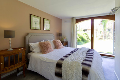 French property for sale in Troche, Corrèze - €615,000 - photo 8